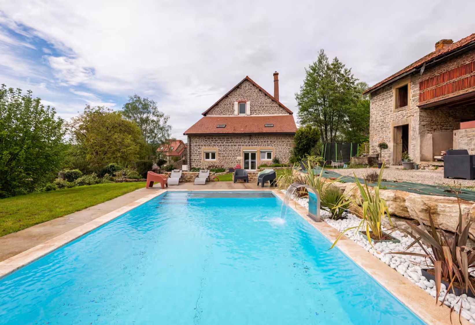 Bastide en pierre — bien d'exception CBF Conseils